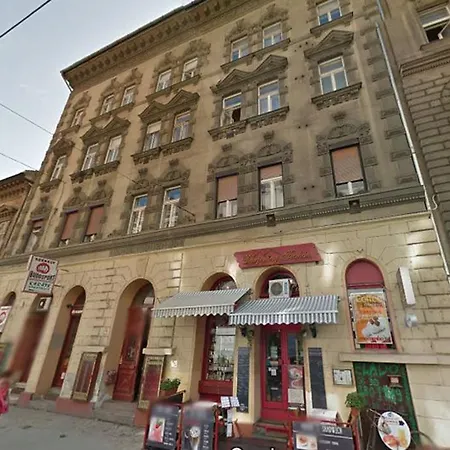 Downtown Wesselenyi Budapest
